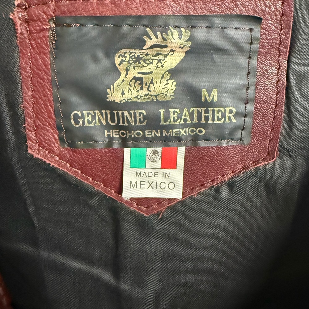 Men's Vintage Burgundy Leather Vest - Picture 6 of 7